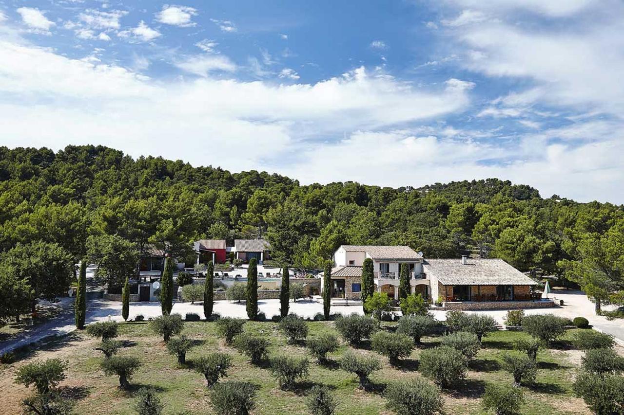 Le Jas De Joucas Hotel-Restaurant Exterior foto